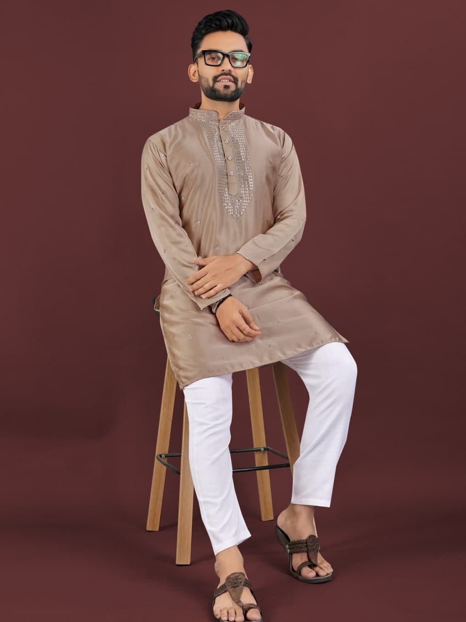 Chiku Traditional Men's Kurta Pajama Set