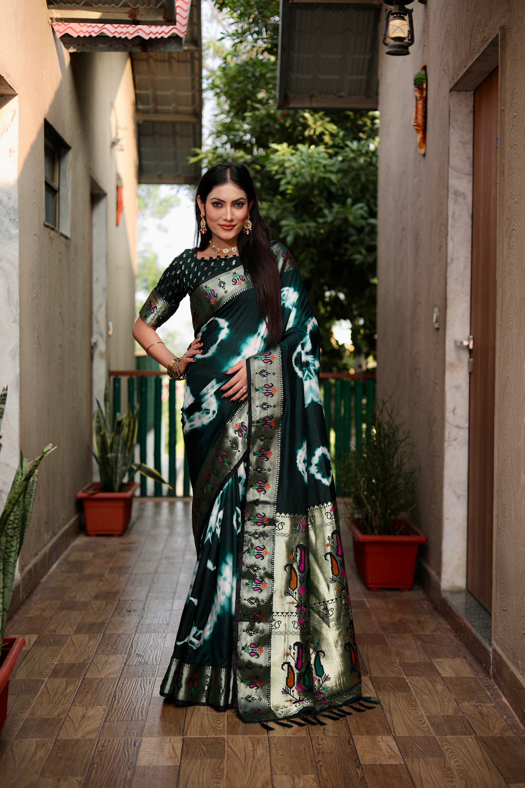 Green Kashmiri Jari Paithani Weaving Saree