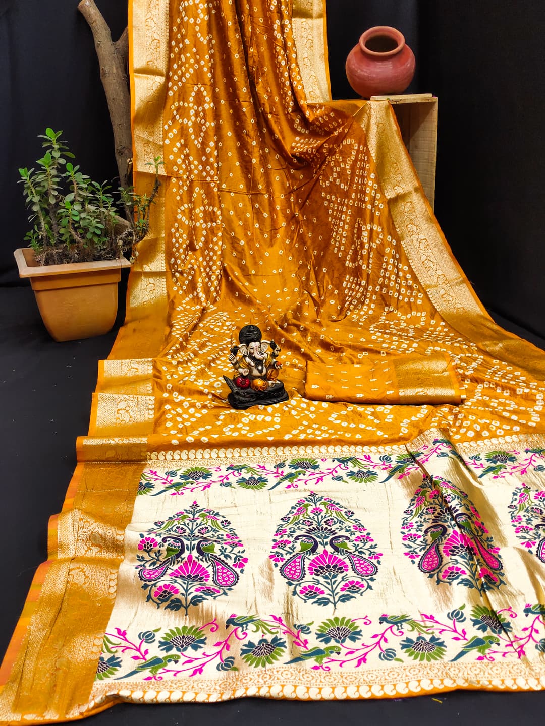 Gold Kanjivaram Border Kanjivaram Silk Saree