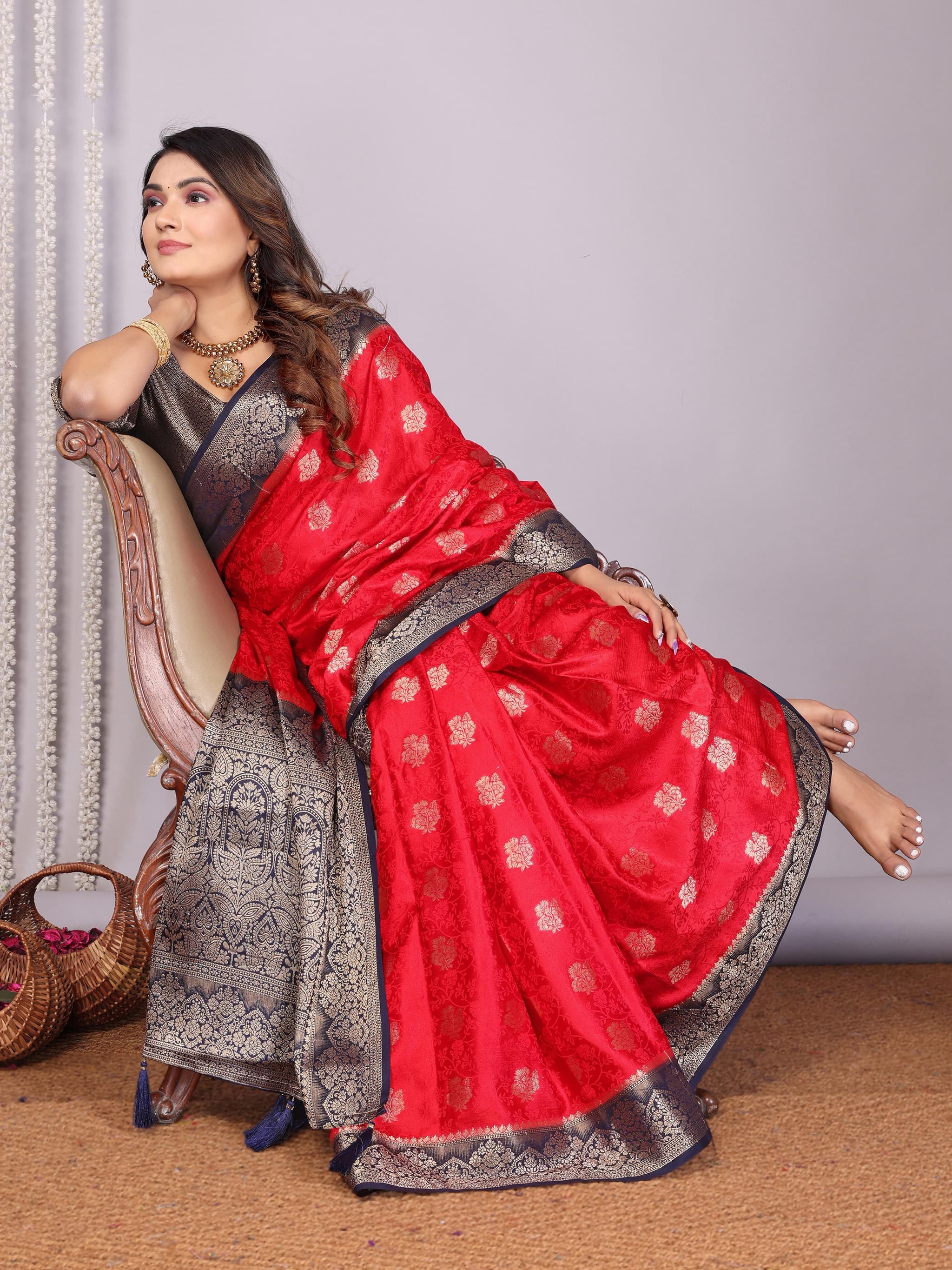 Red Handloom Satin Silk Zari Weaving Saree