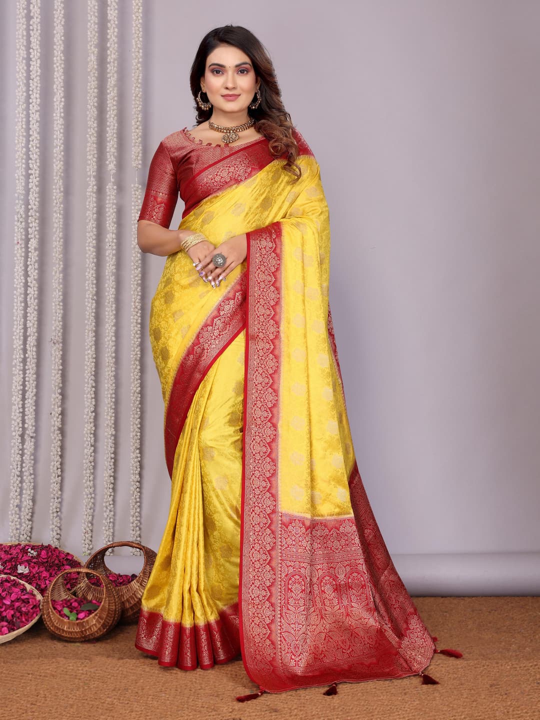 Gold Handloom Satin Silk Zari Weaving Saree
